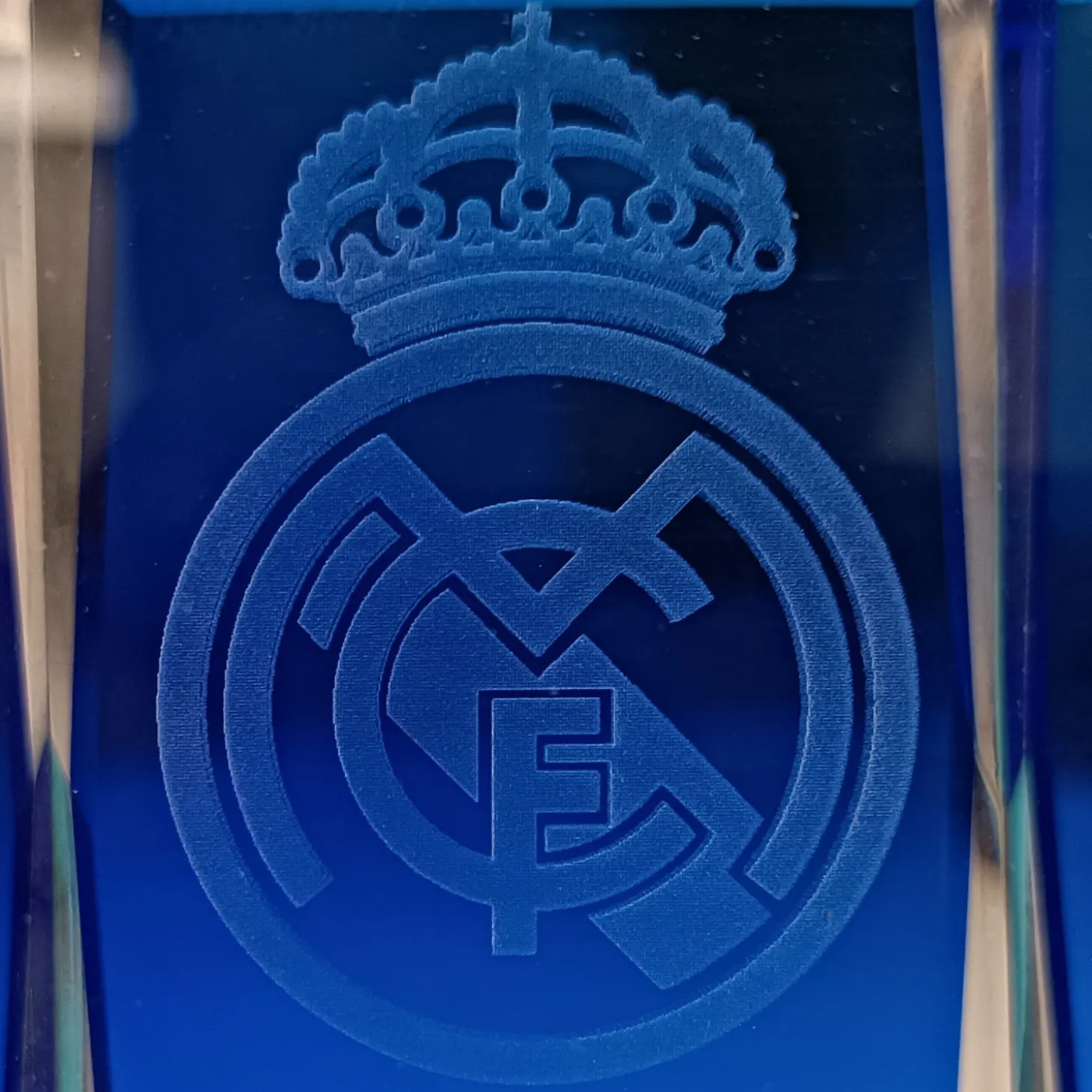 Real Madrid Wappen Modell Glas | Project & Rogers Shop